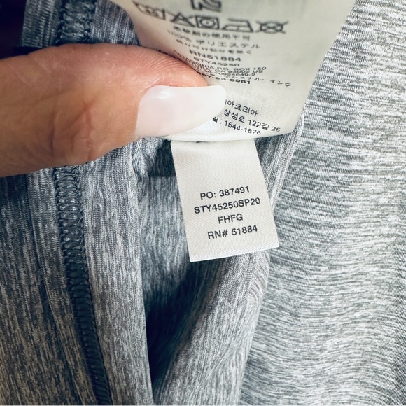 Patagonia Capilene Cool Daily Graphic Shirt in Feather Women’s Gray Size Small - Picture 8 of 9